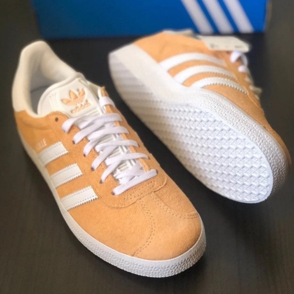 Orange Adidas gazelles, new without box - Picture 2 of 2